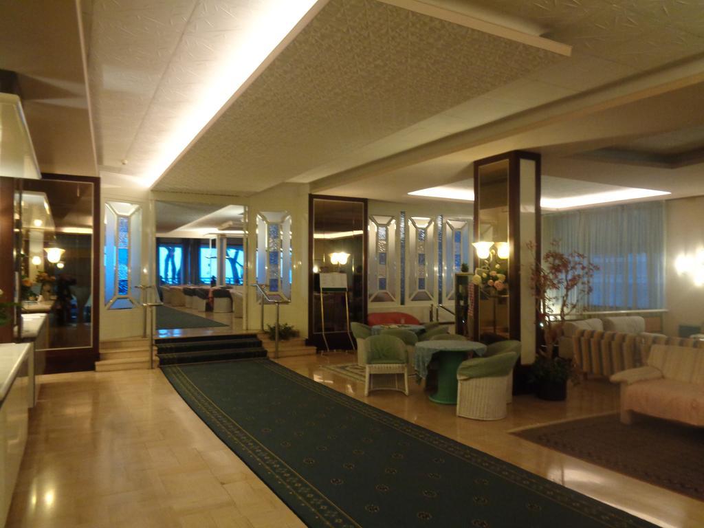 Hotel Ambasciatori Palace Lido di Jesolo Exterior foto